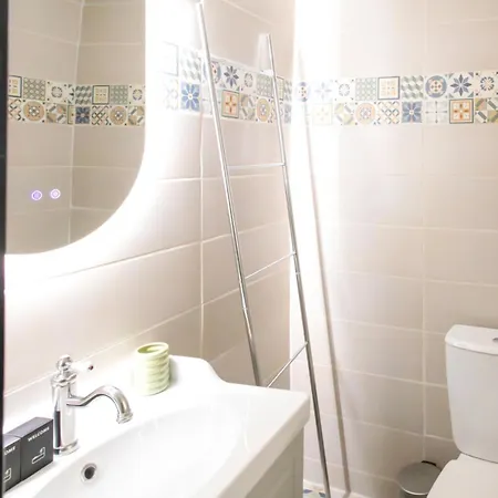 A1 Staywizus - 3p Vieil Wifi 3min A Pied 公寓 昂蒂布